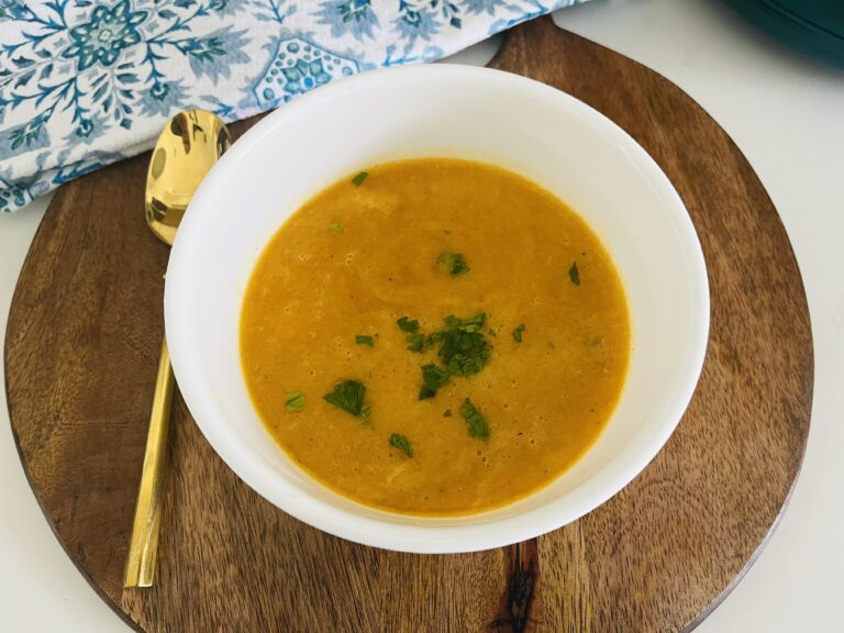 Slow cooker Butternut squash & Crisp Apple Soup