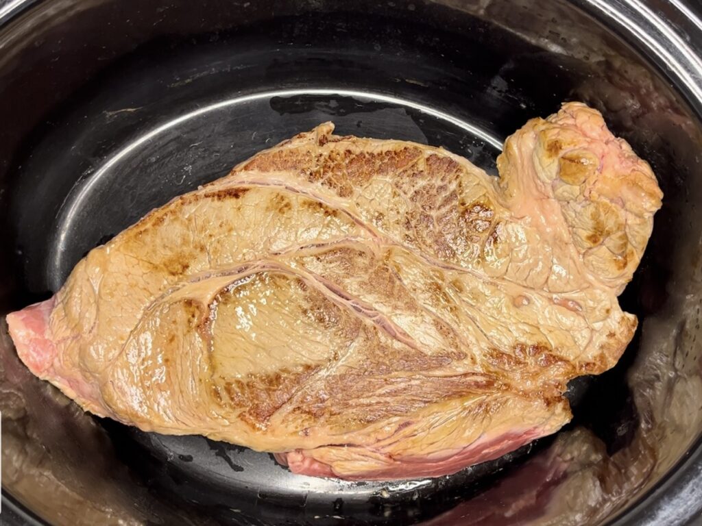 Seared beef in the slow cooker