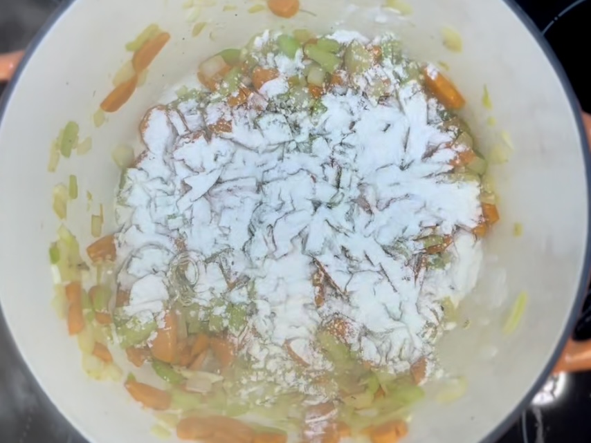 flour with vegetables in a pot