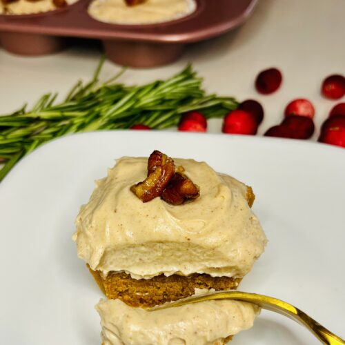 Mini Gingerbread Cheesecakes