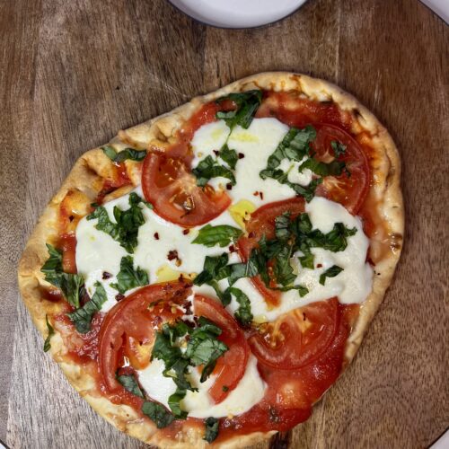 Simple Margherita Pizza