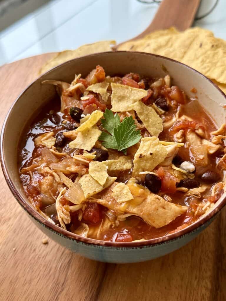 Chicken and black bean chili